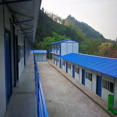 Σύγχρονο γραφείο 4 υπνοδωμάτια πολυτελή Kt Prefab σπίτια με PVC συρόμενο παράθυρο